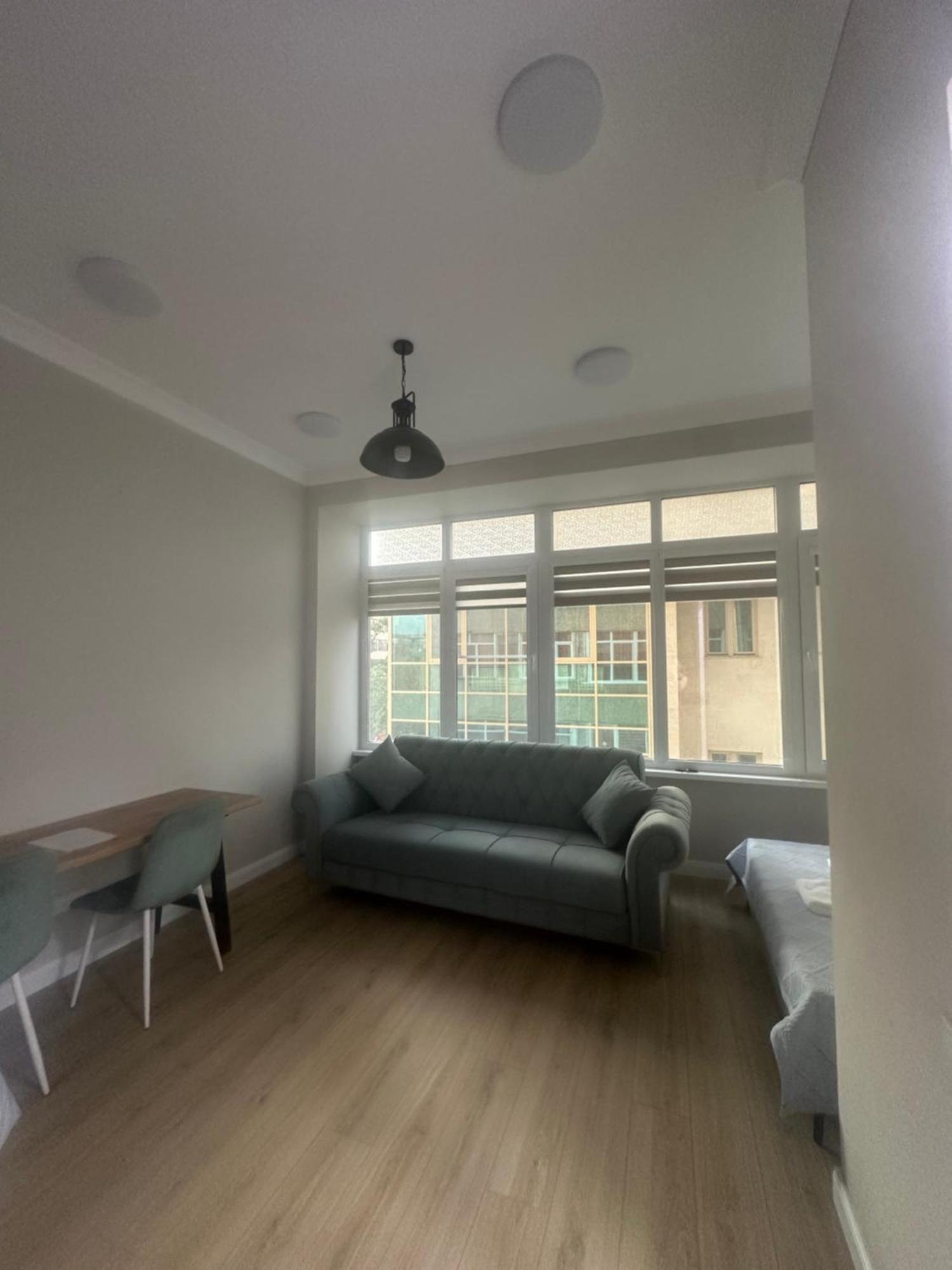 Comfortable Apartment In Central Of Almaty Luaran gambar