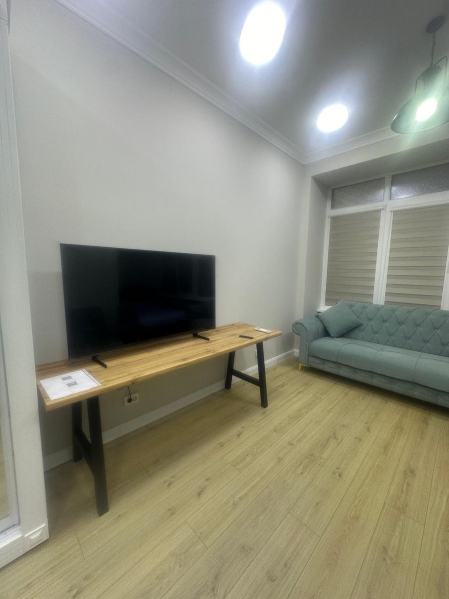 Comfortable Apartment In Central Of Almaty Luaran gambar